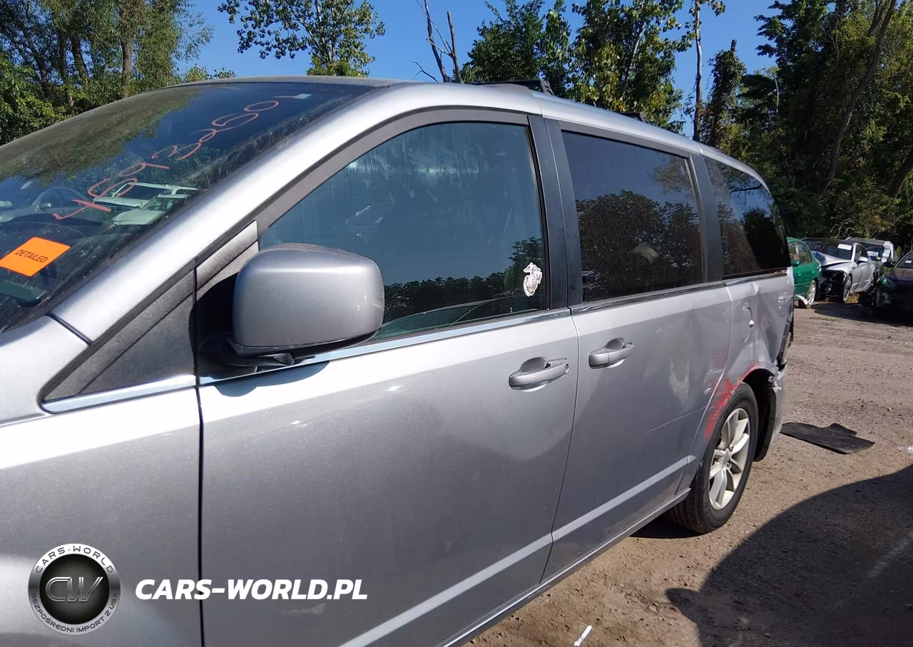 2020 Dodge Grand Caravan Sxt VIN:2C4RDGCG7LR193609 - 14
