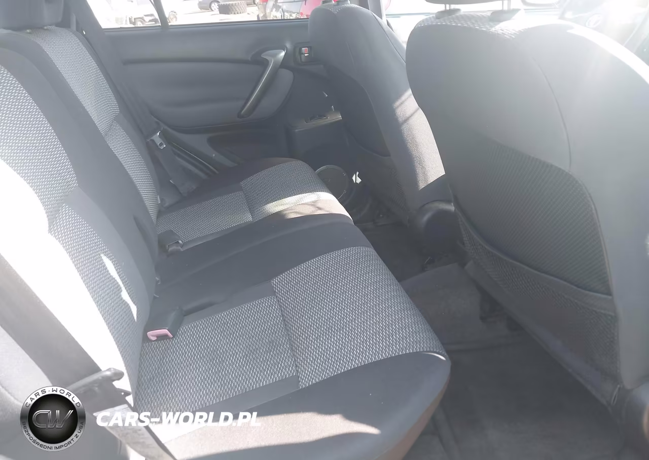 2005 Toyota Rav4 VIN:JTEHD20VX56023655 - 8