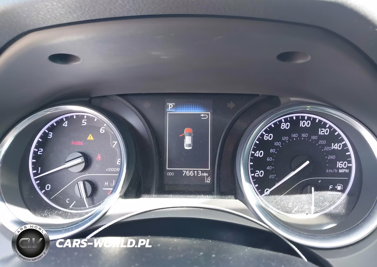 2020 Toyota Camry Le VIN:4T1C11AK3LU310152 - 7