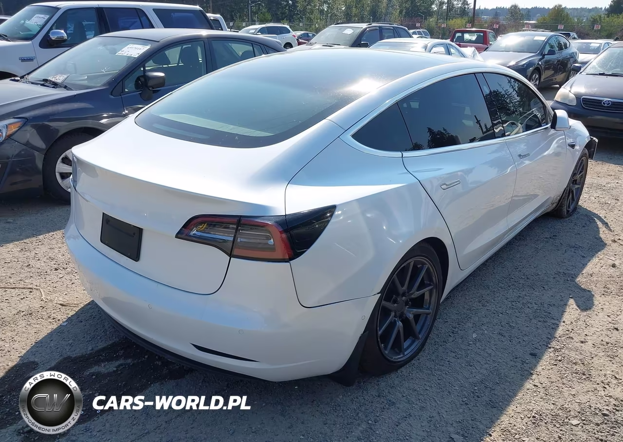 2019 Tesla Model 3 Long Range-Performance VIN:5YJ3E1EB2KF211588 - 4