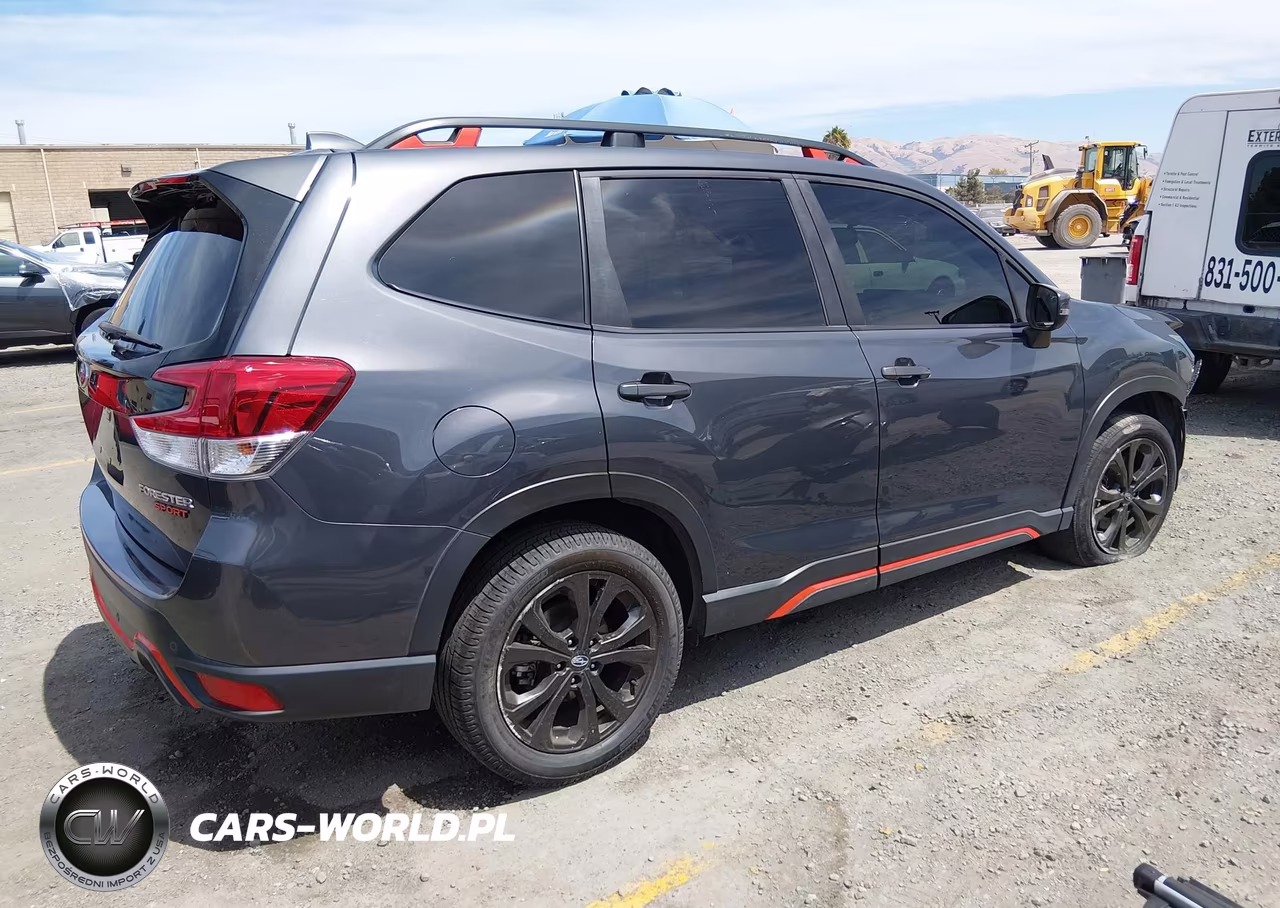 2022 Subaru Forester Sport VIN:JF2SKAJC4NH489949 - 4