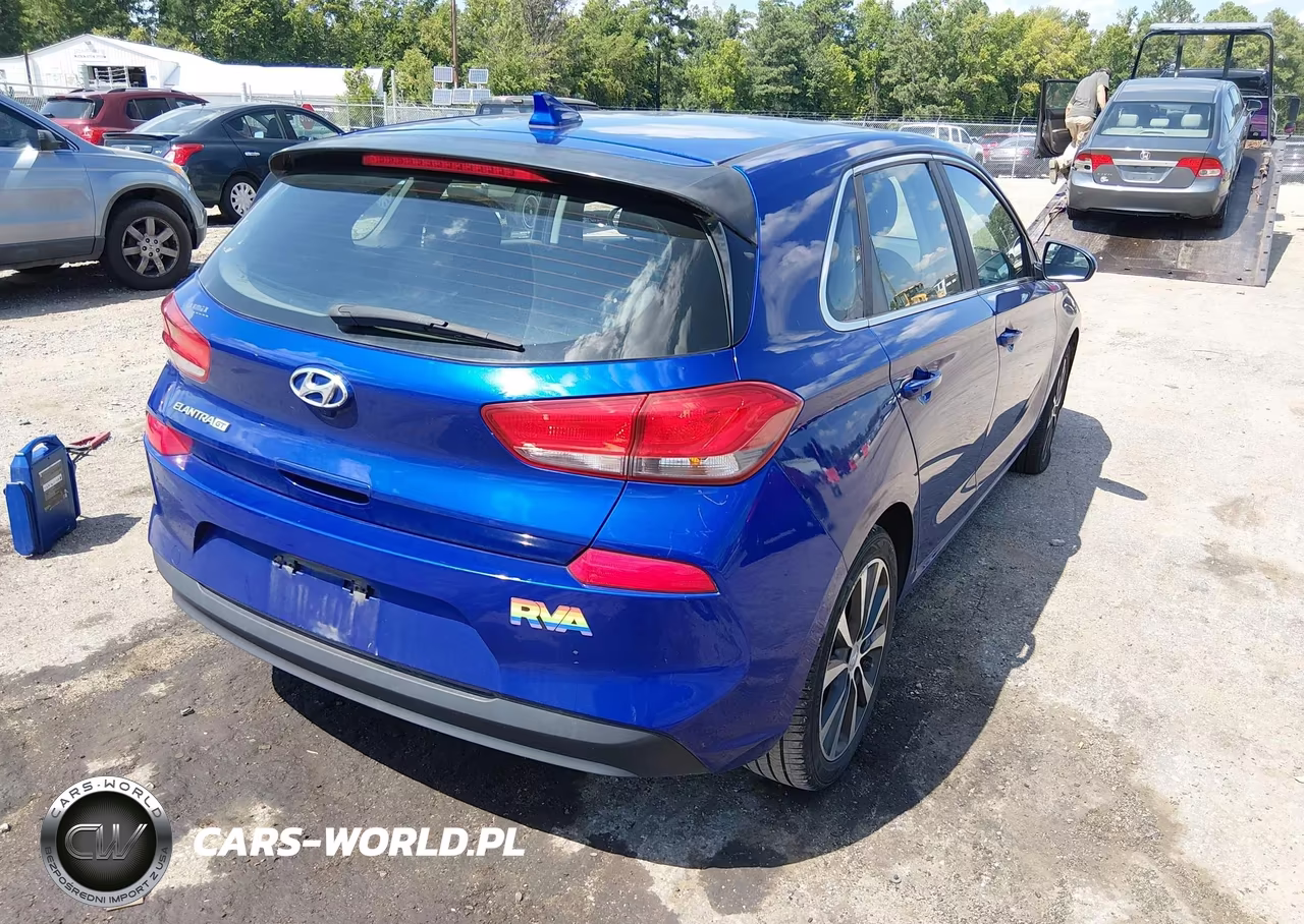 2019 Hyundai Elantra Gt VIN:KMHH35LE3KU099256 - 4