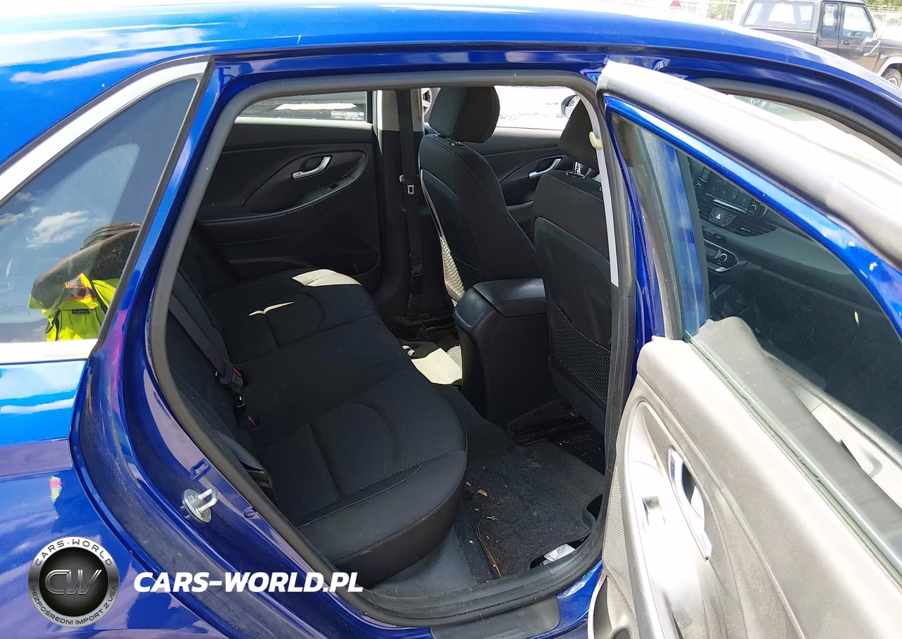 2019 Hyundai Elantra Gt VIN:KMHH35LE3KU099256 - 8