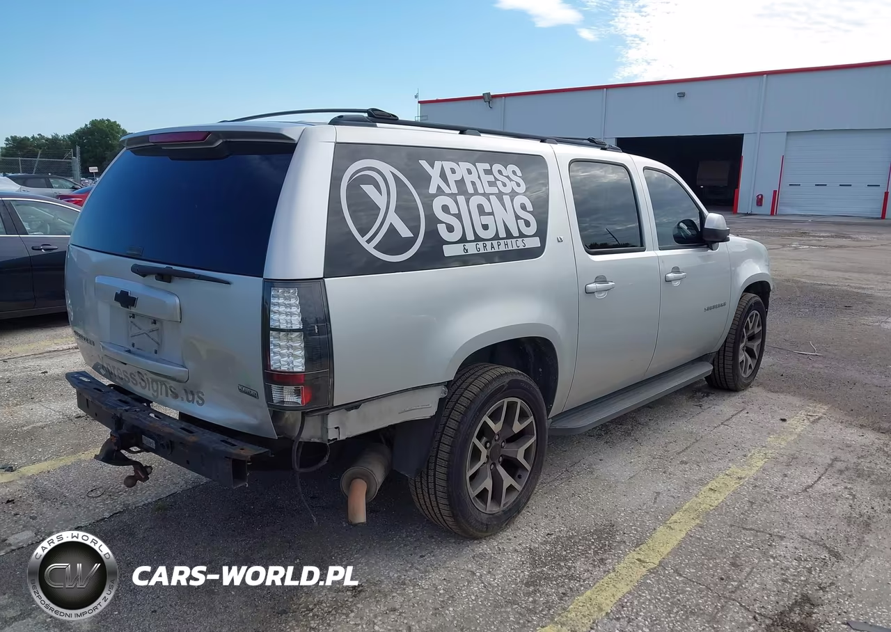 2010 Chevrolet Suburban 1500 Lt1 VIN:1GNUCJE00AR142814 - 4