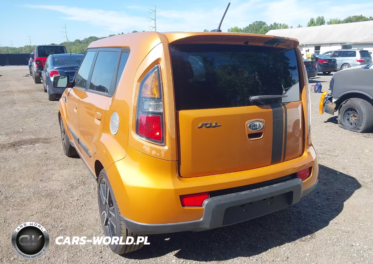 2010 Kia Soul + VIN:KNDJT2A2XA7109162 - 3