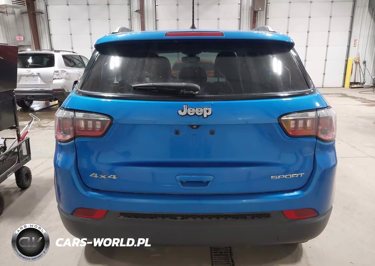 2018 Jeep Compass Sport 4X4 VIN:3C4NJDAB1JT392307 - 17