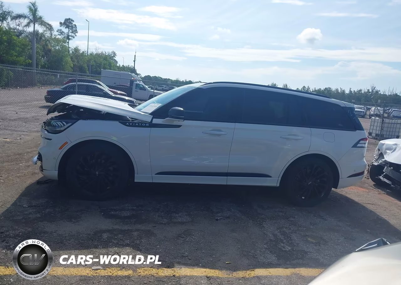 2023 Lincoln Aviator Reserve VIN:5LM5J7WC4PGL31929 - 14