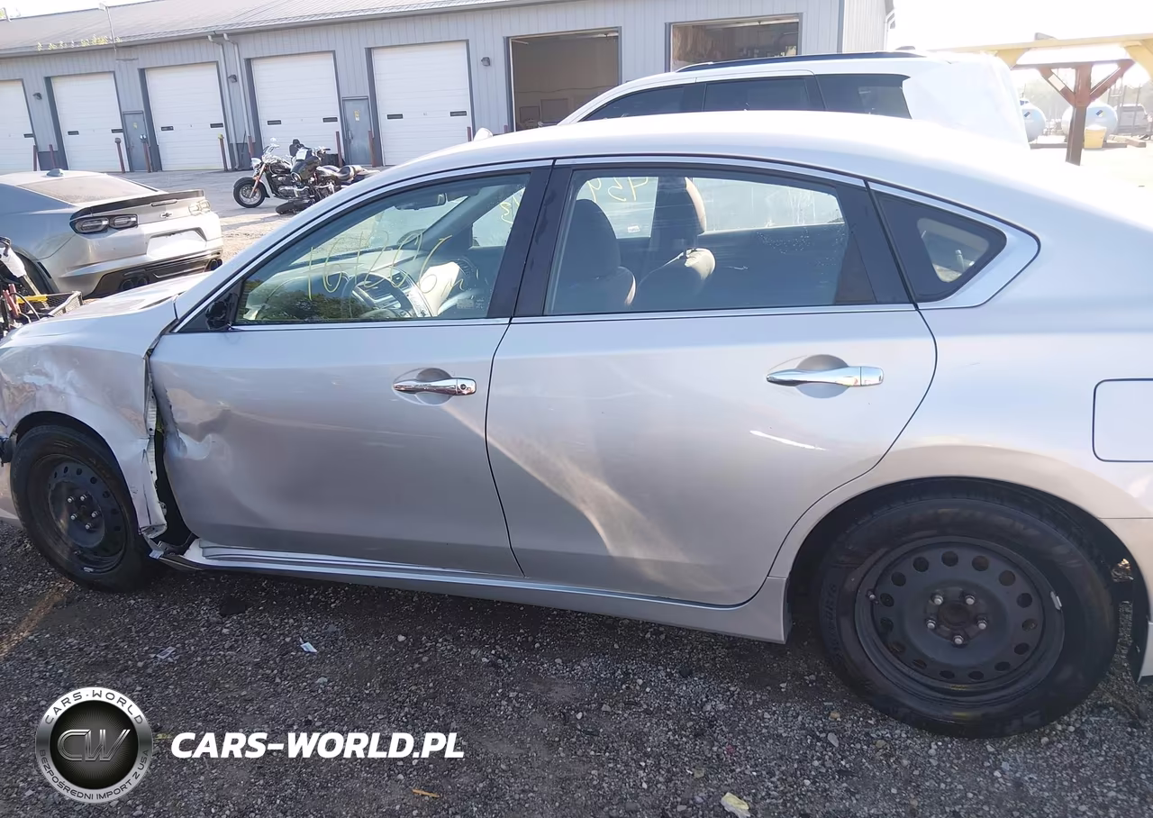 2017 Nissan Altima 2.5 S VIN:1N4AL3AP1HC224161 - 14