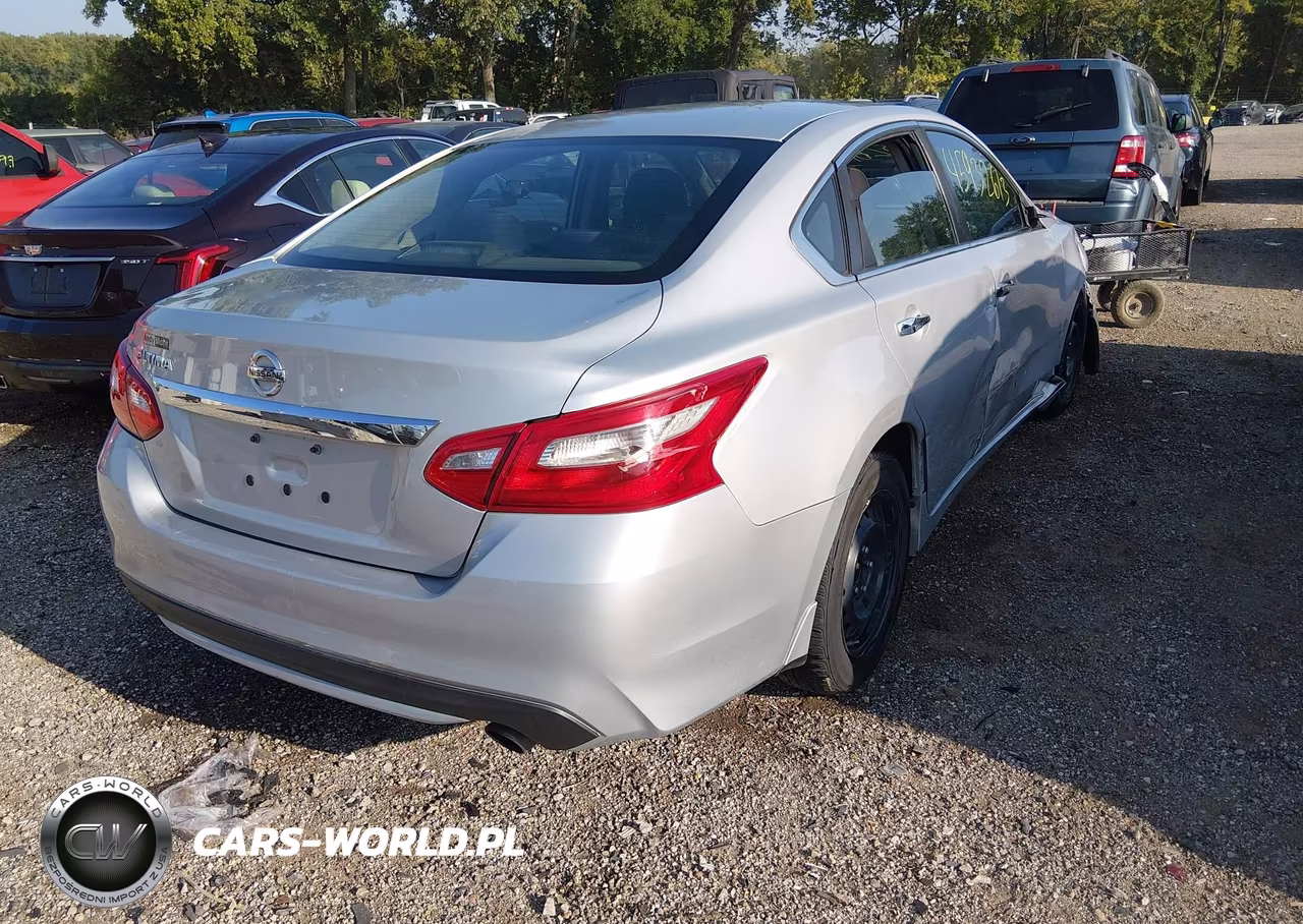 2017 Nissan Altima 2.5 S VIN:1N4AL3AP1HC224161 - 4