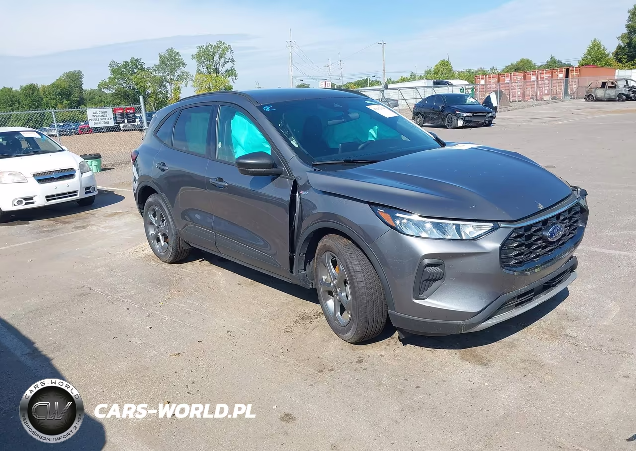 2026 Ford Escape St-Line – zdjęcie 1 z 22