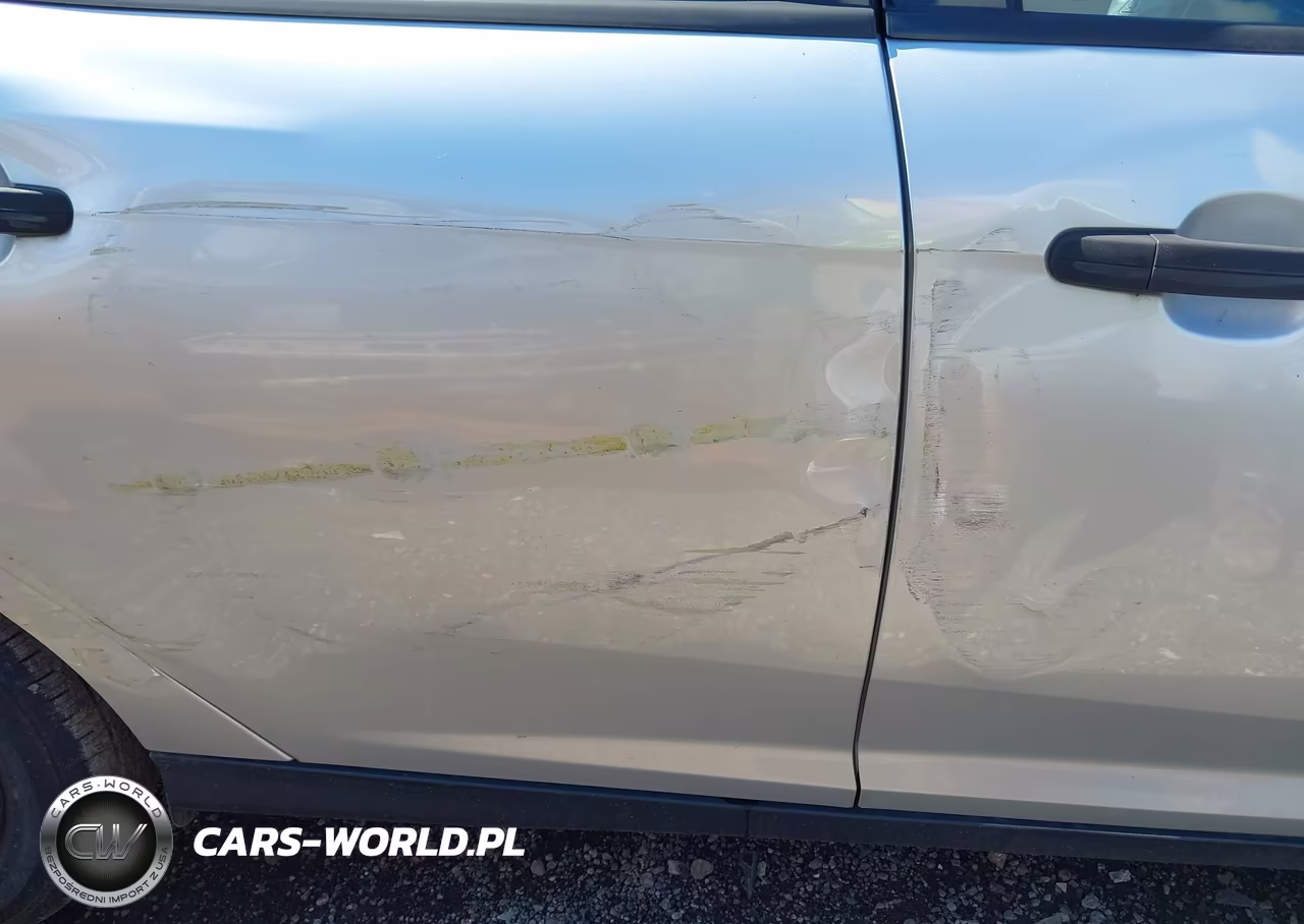2018 Ford Focus S VIN:1FADP3E23JL277000 - 13