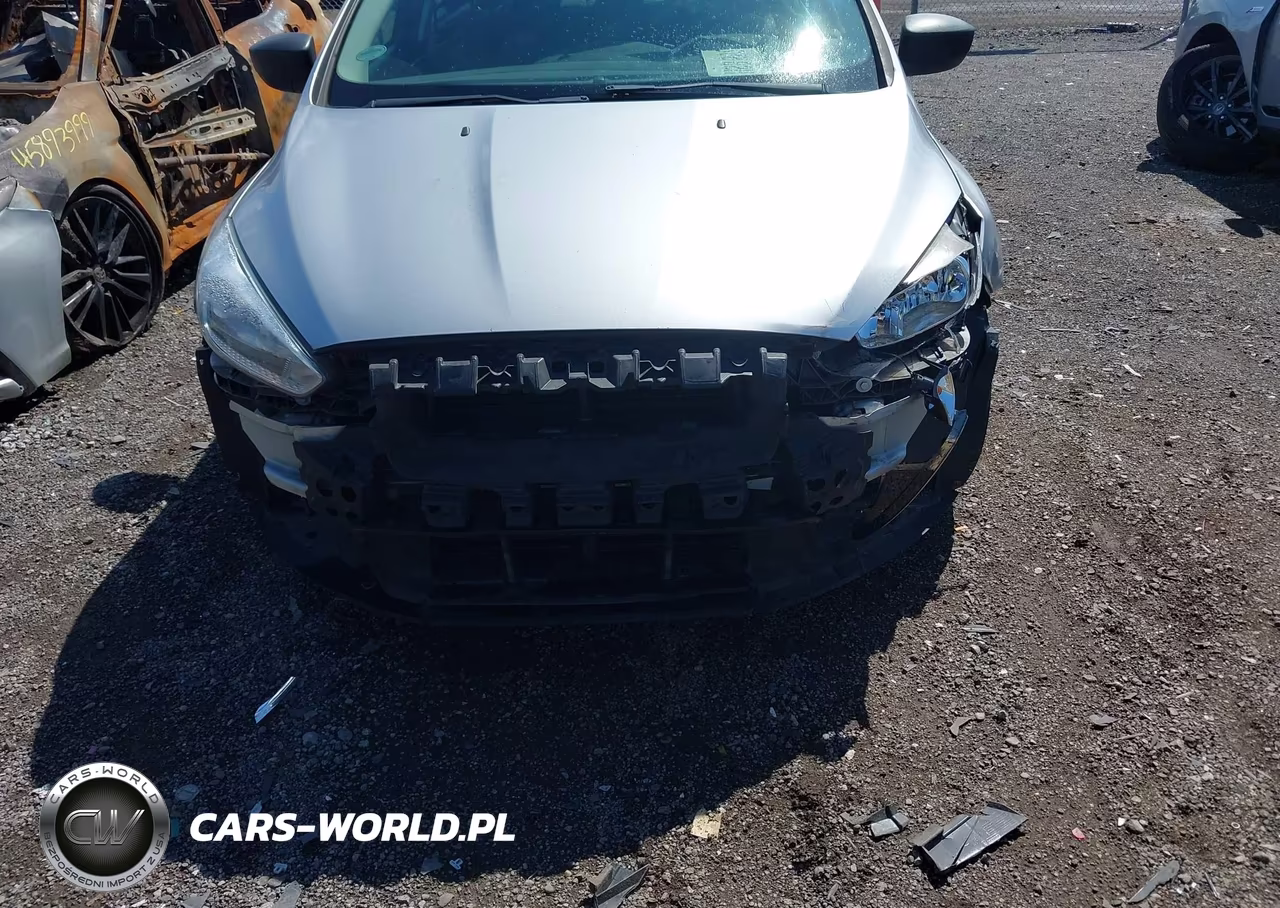 2018 Ford Focus S VIN:1FADP3E23JL277000 - 6