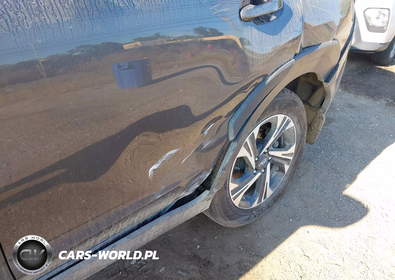 2024 Subaru Crosstrek Premium VIN:JF2GUADC6R8328584 - 6