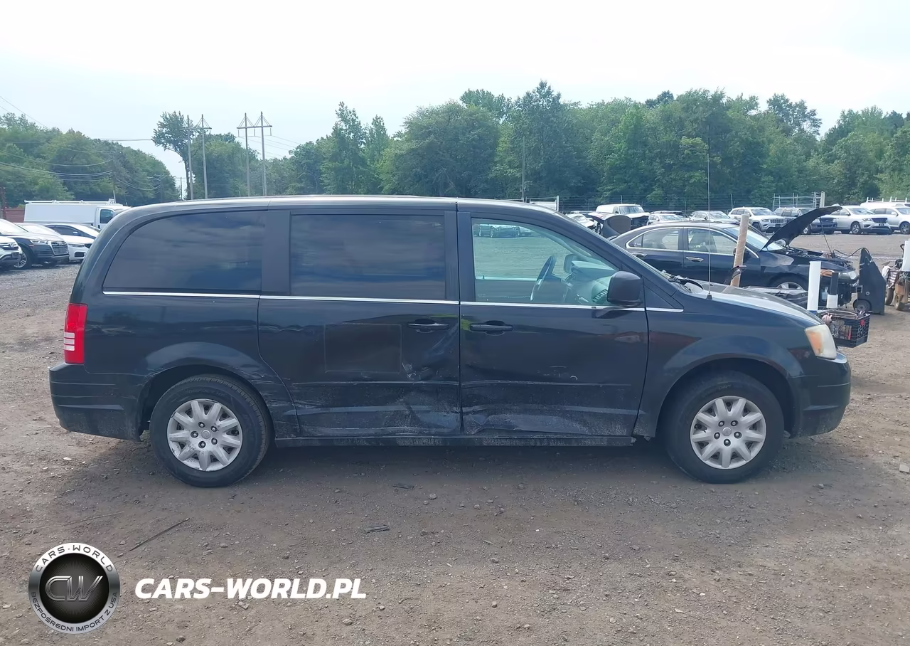2009 Chrysler Town & Country Lx VIN:2A8HR44E89R606910 - 13