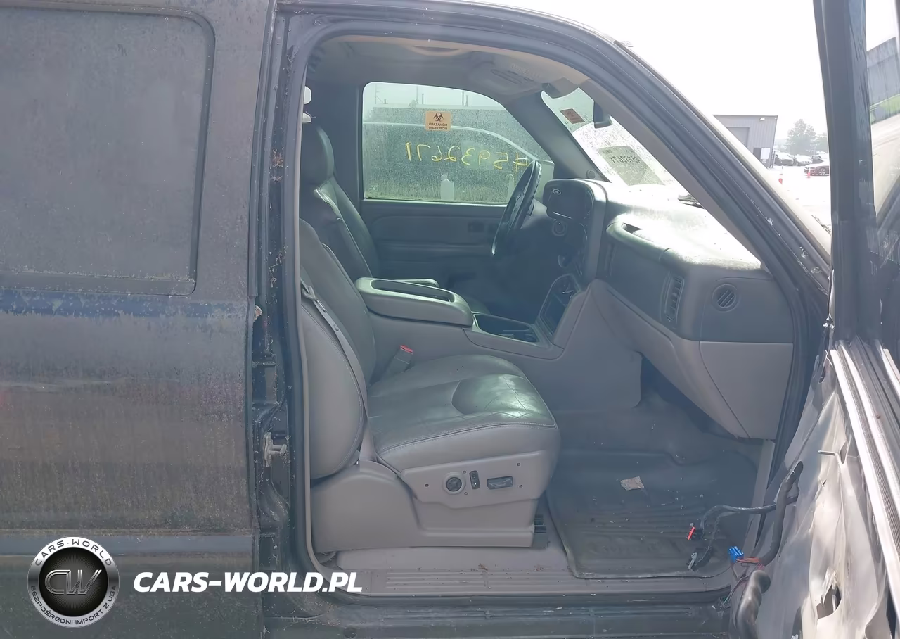 2004 Chevrolet Tahoe Z71 VIN:1GNEK13Z44R199076 - 5