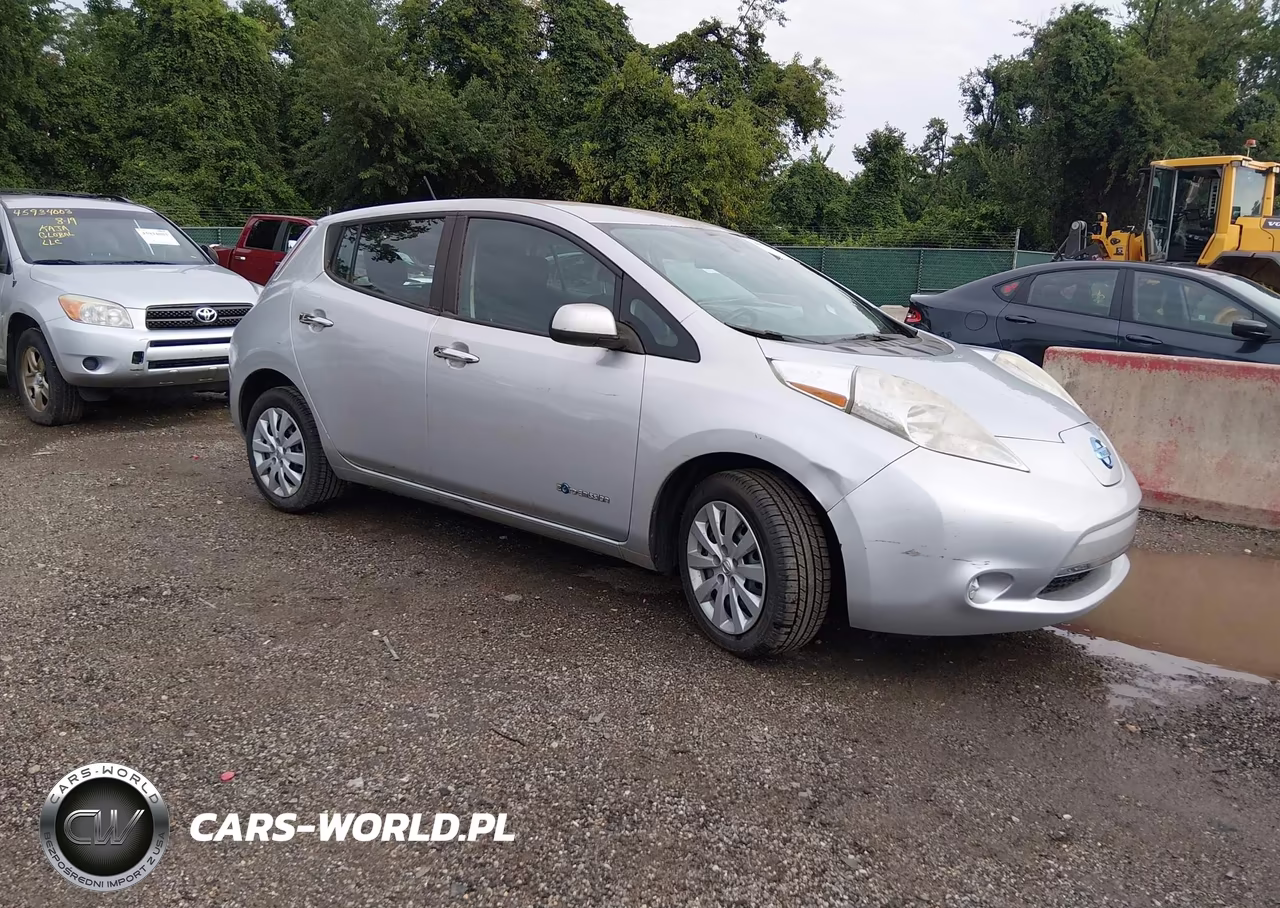 2015 Nissan Leaf S