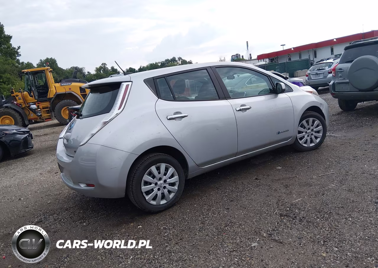 2015 Nissan Leaf S VIN:1N4AZ0CP5FC317224 - 4