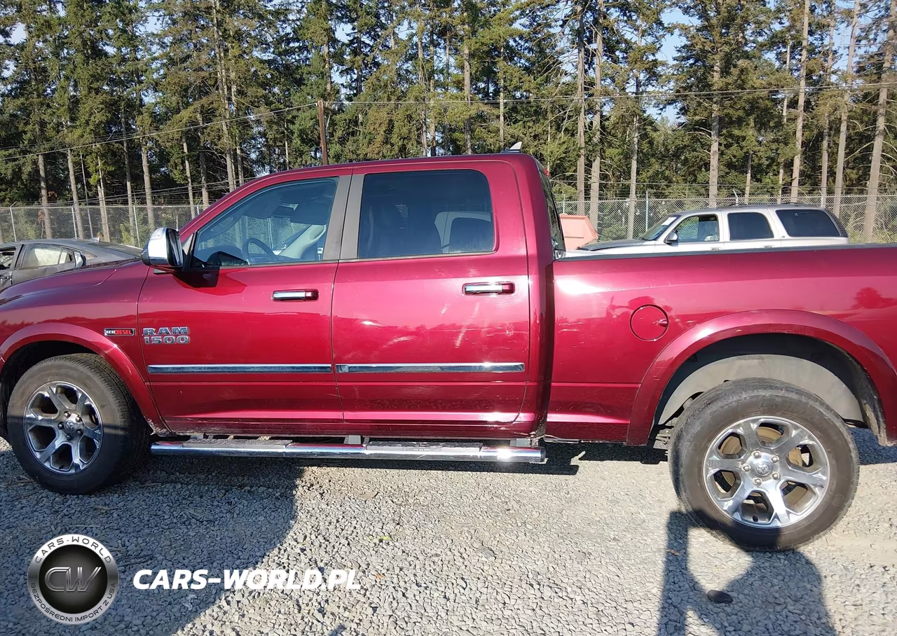 2018 Ram 1500 Laramie 4X4 6'4 Box VIN:1C6RR7VM9JS254045 - 14