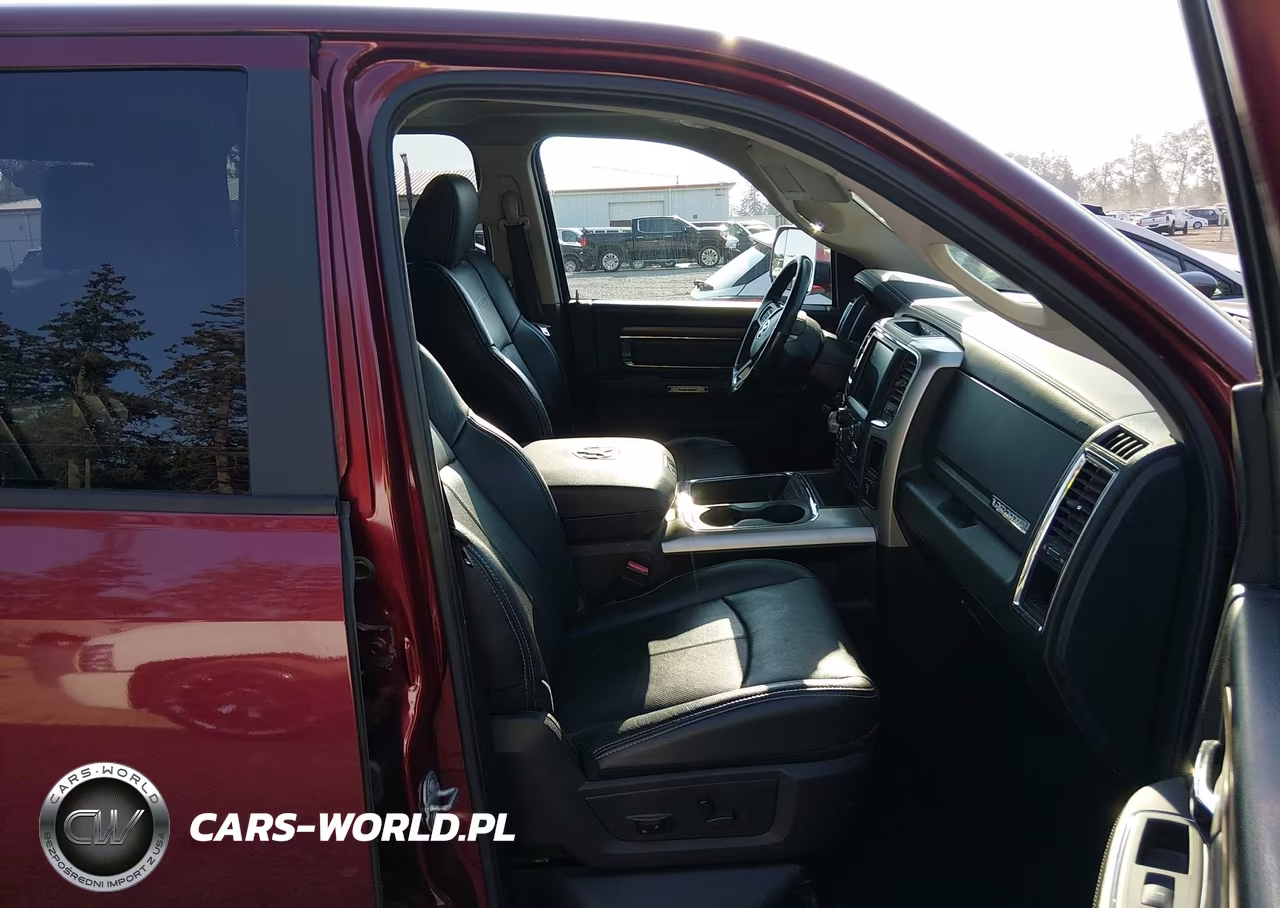2018 Ram 1500 Laramie 4X4 6'4 Box VIN:1C6RR7VM9JS254045 - 17