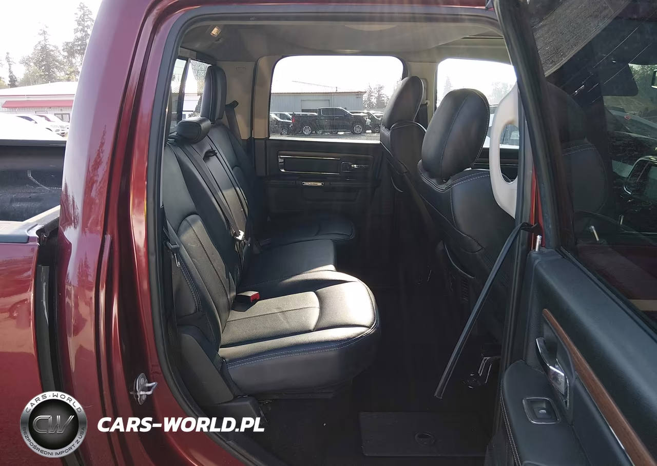 2018 Ram 1500 Laramie 4X4 6'4 Box VIN:1C6RR7VM9JS254045 - 18