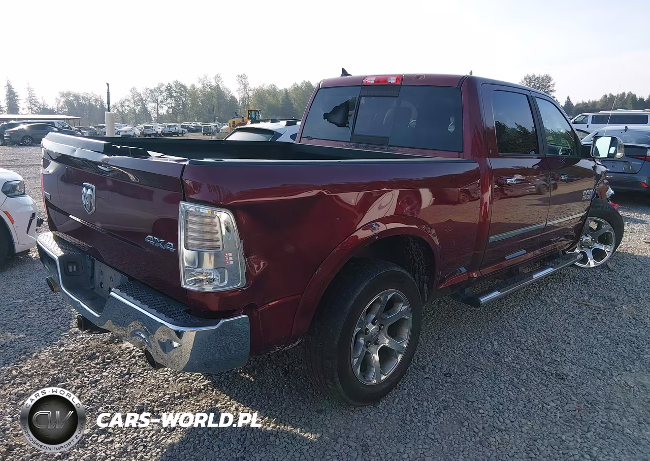 2018 Ram 1500 Laramie 4X4 6'4 Box VIN:1C6RR7VM9JS254045 - 4