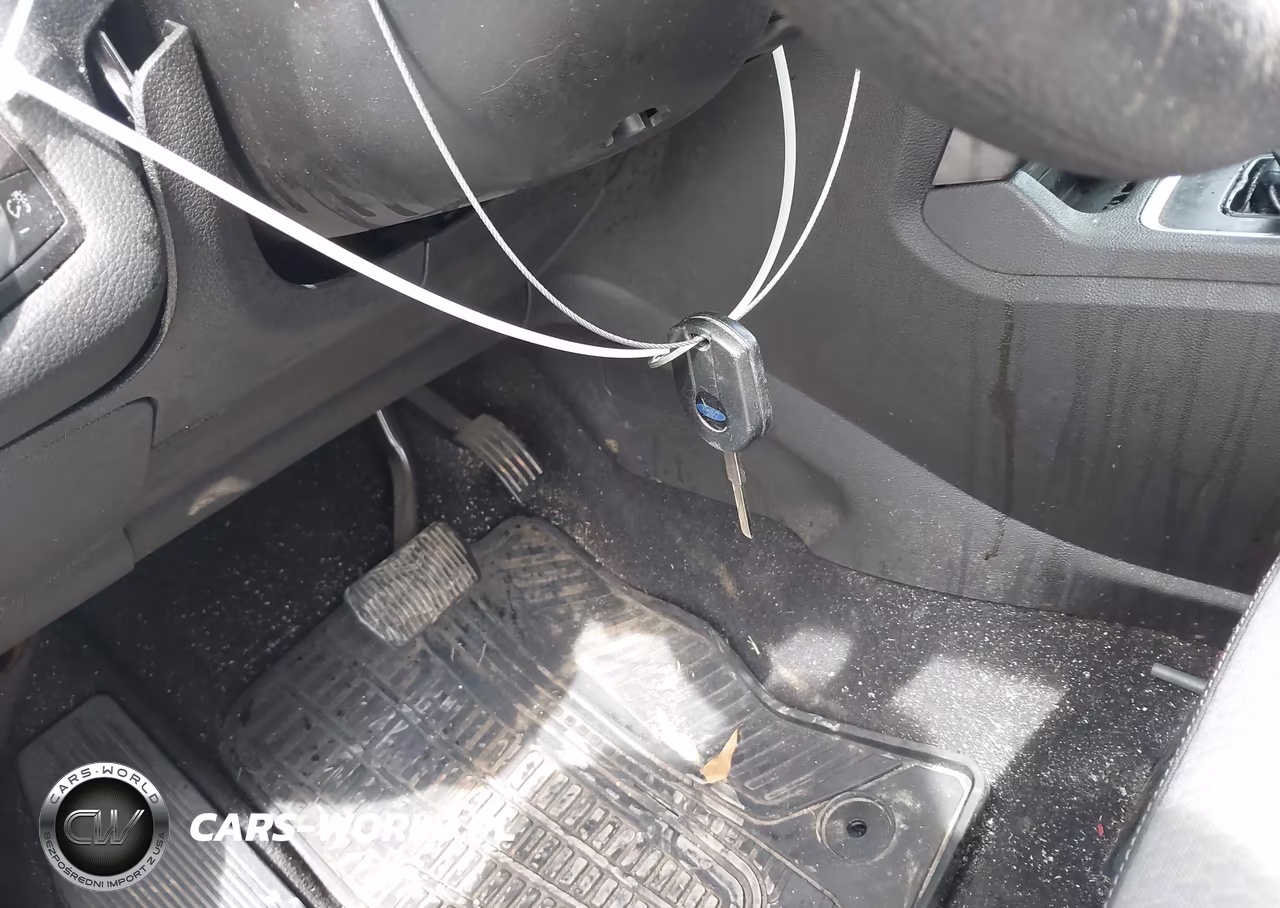 2017 Ford Escape Se VIN:1FMCU9G93HUE12097 - 8