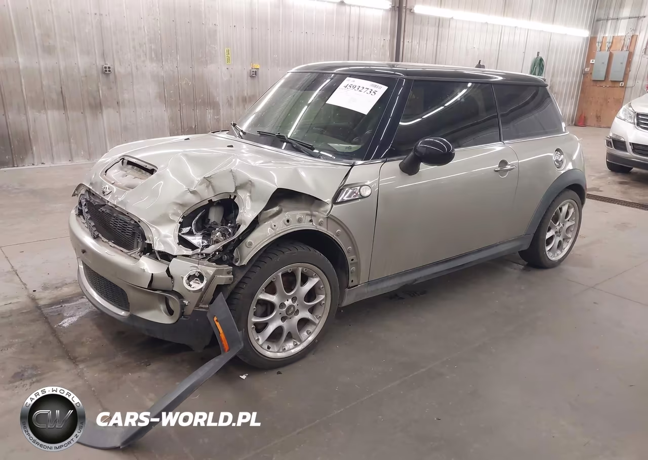 2007 Mini Cooper S VIN:WMWMF73527TT86068 - 2