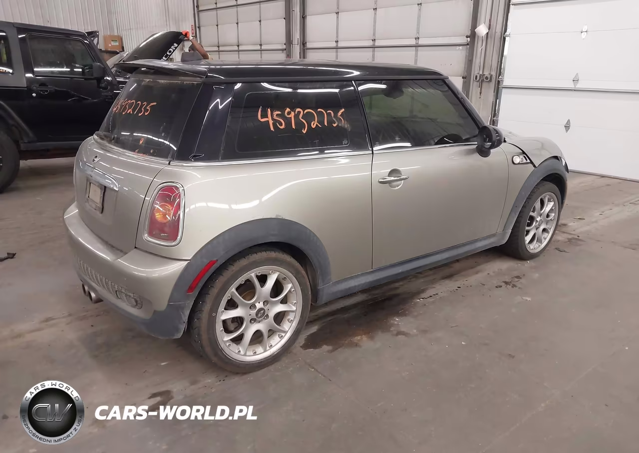 2007 Mini Cooper S VIN:WMWMF73527TT86068 - 4