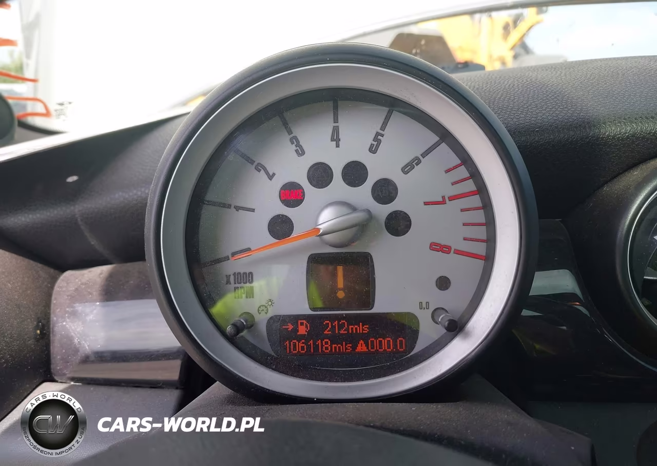 2007 Mini Cooper S VIN:WMWMF73527TT86068 - 7