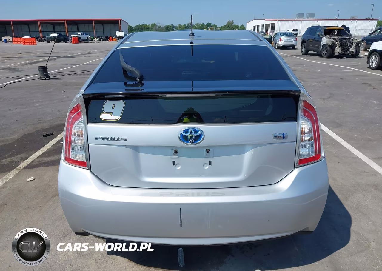 2012 Toyota Prius Two VIN:JTDKN3DU1C5445167 - 16
