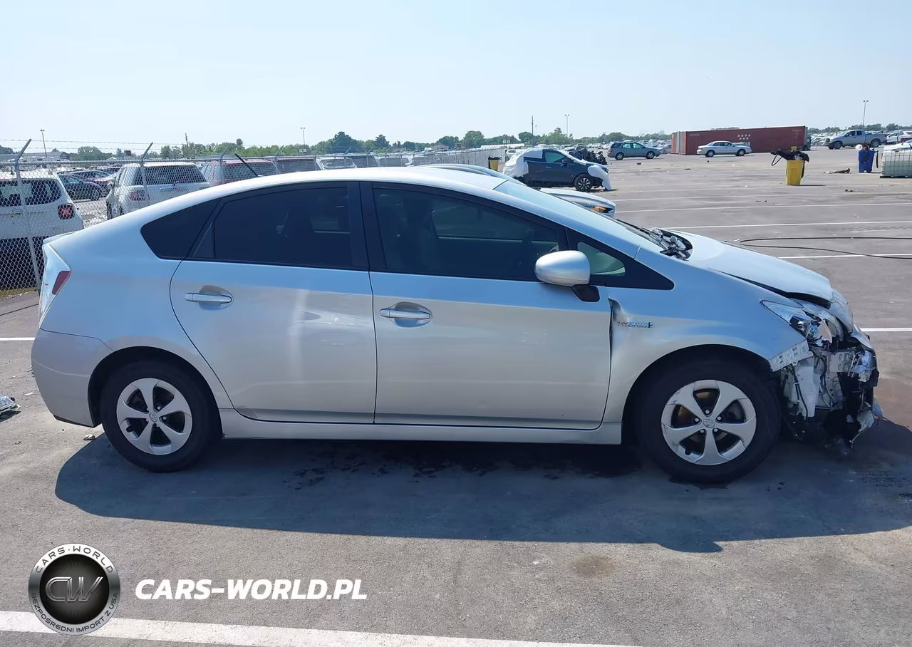 2012 Toyota Prius Two VIN:JTDKN3DU1C5445167 - 17
