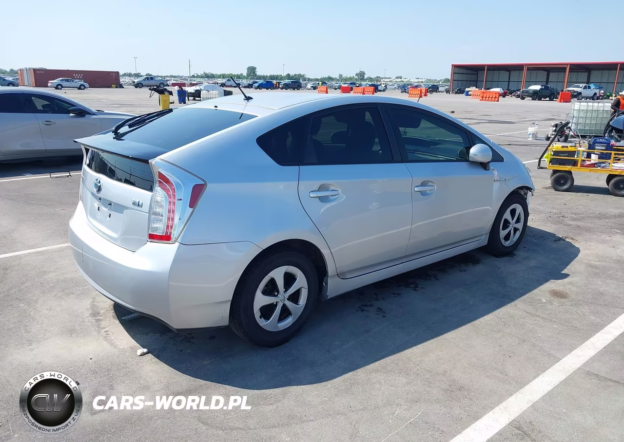 2012 Toyota Prius Two VIN:JTDKN3DU1C5445167 - 4