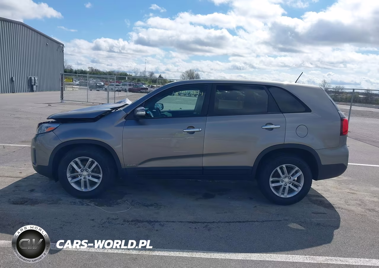 2015 Kia Sorento Lx VIN:5XYKTCA61FG591916 - 14