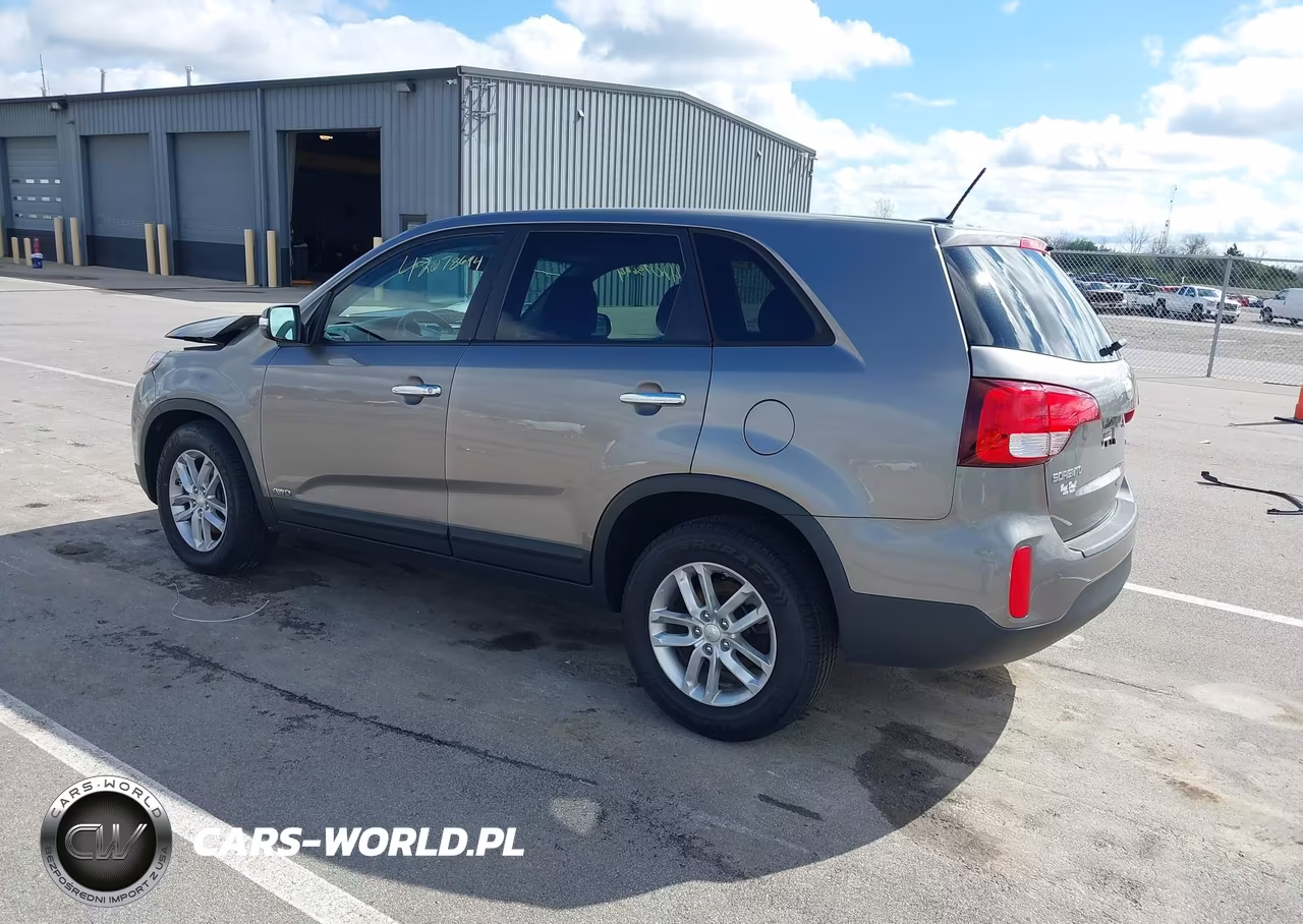 2015 Kia Sorento Lx VIN:5XYKTCA61FG591916 - 3