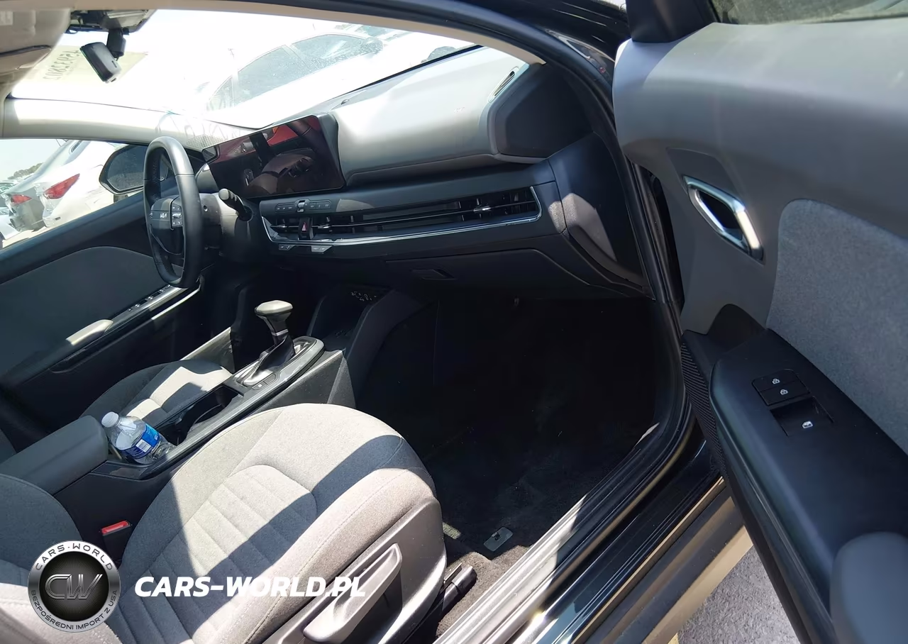2025 Kia K4 Ex VIN:3KPFU4DE6SE211435 - 5
