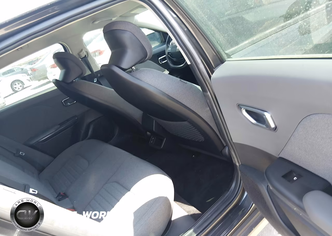 2025 Kia K4 Ex VIN:3KPFU4DE6SE211435 - 8