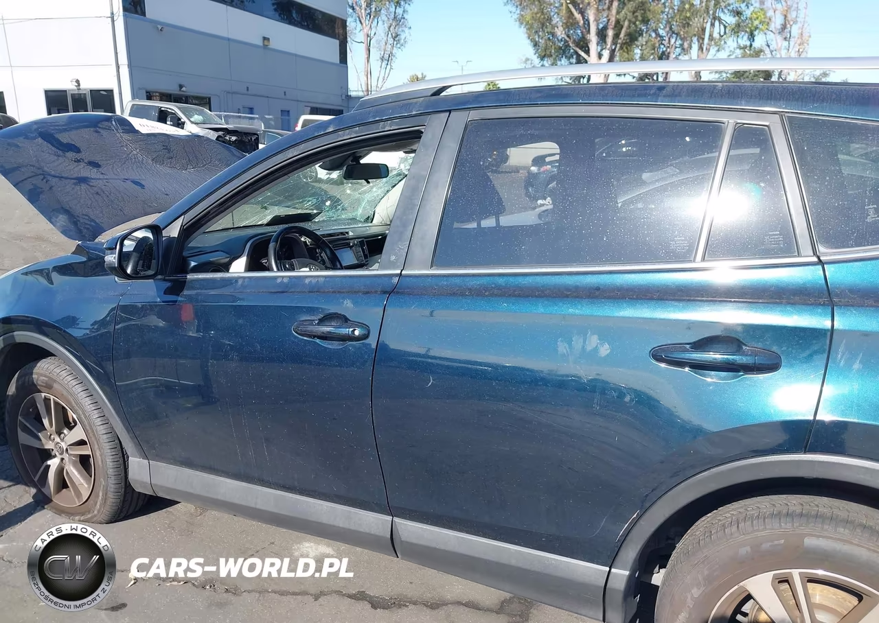 2018 Toyota Rav4 Xle VIN:JTMRFREV7JJ722995 - 14