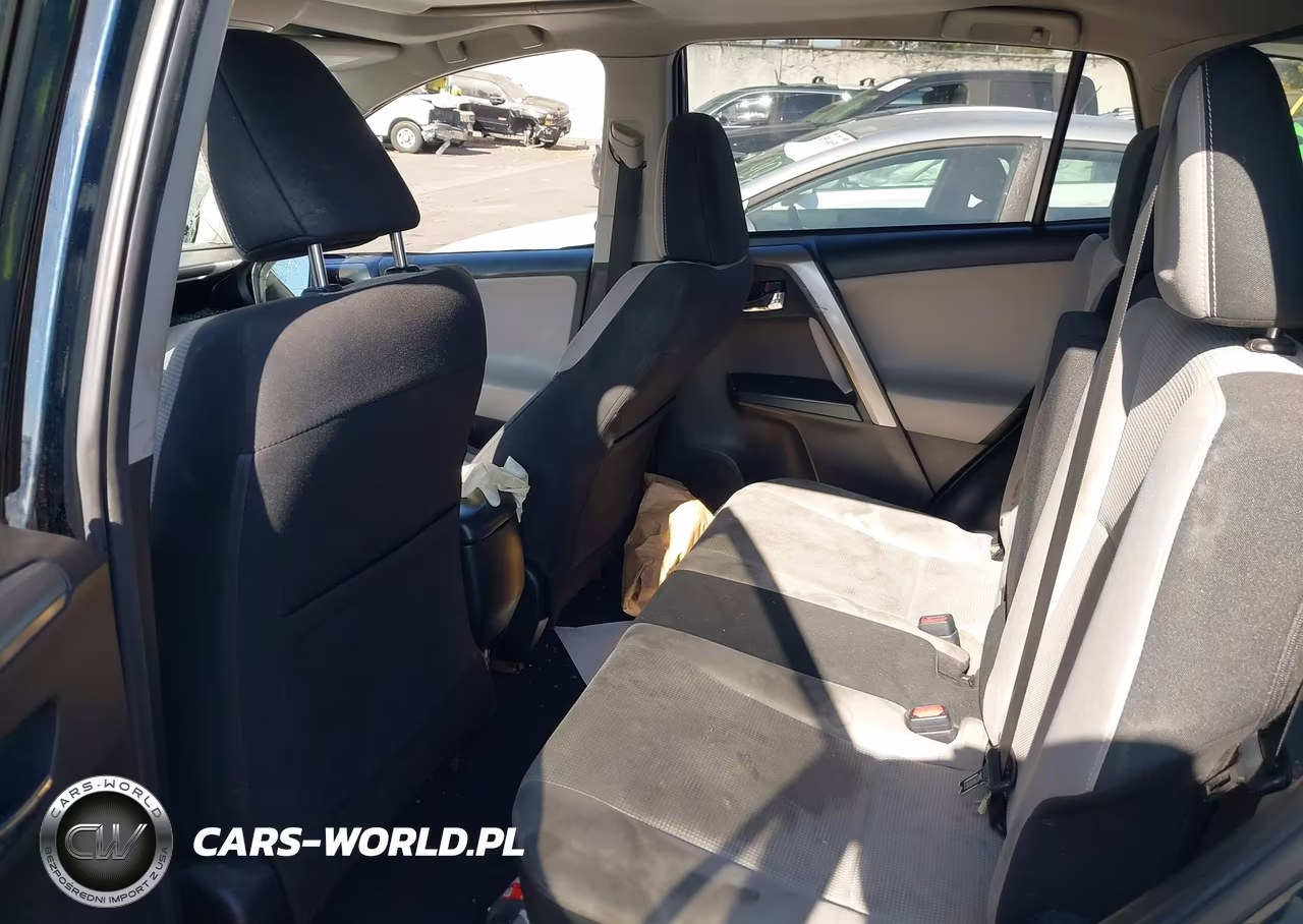 2018 Toyota Rav4 Xle VIN:JTMRFREV7JJ722995 - 8