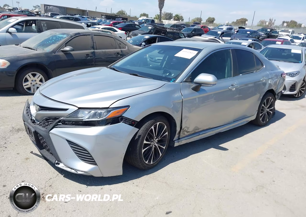 2018 Toyota Camry Se VIN:4T1B11HK3JU021660 - 2