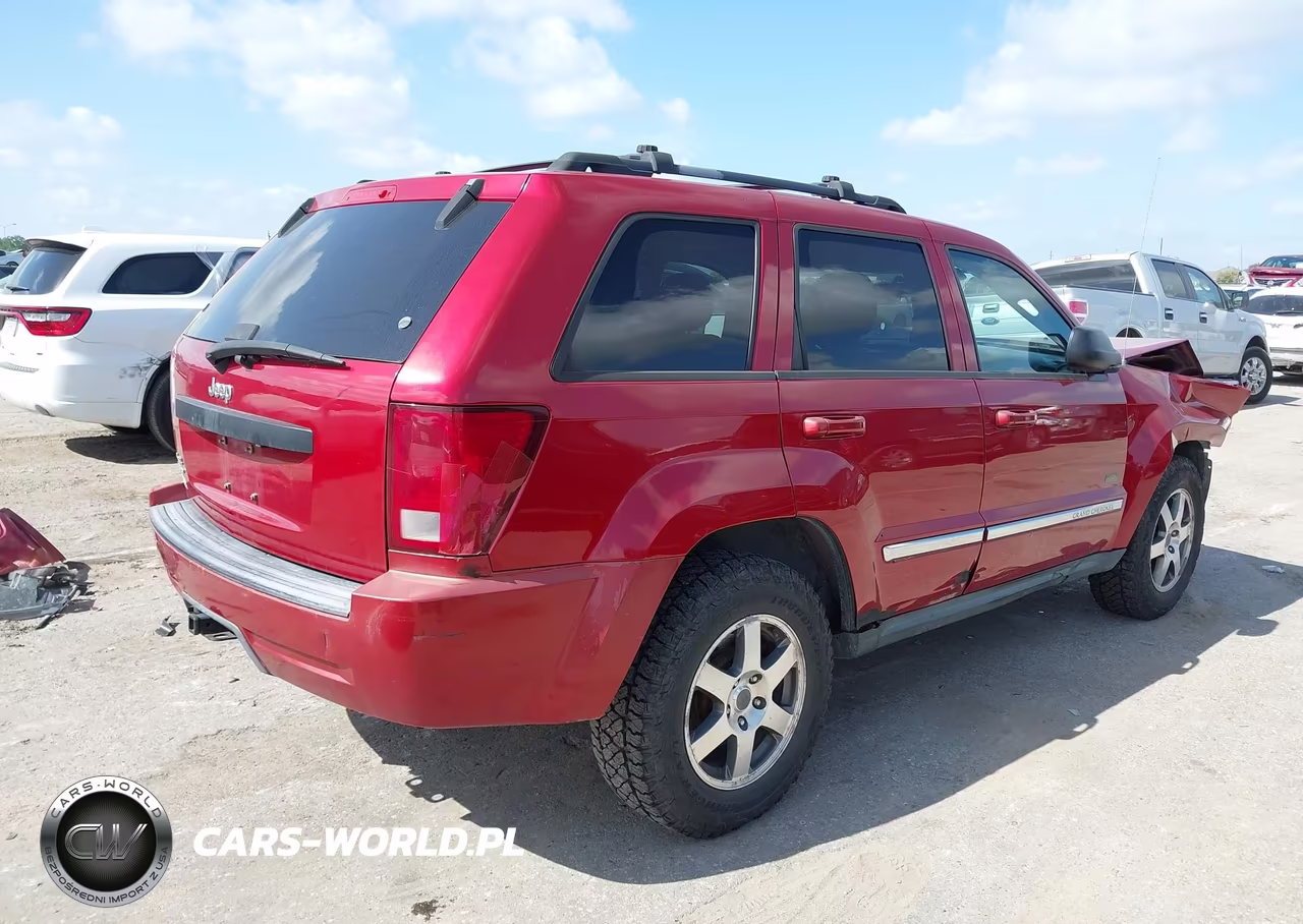 2009 Jeep Grand Cherokee Laredo VIN:1J8GR48K49C549500 - 4