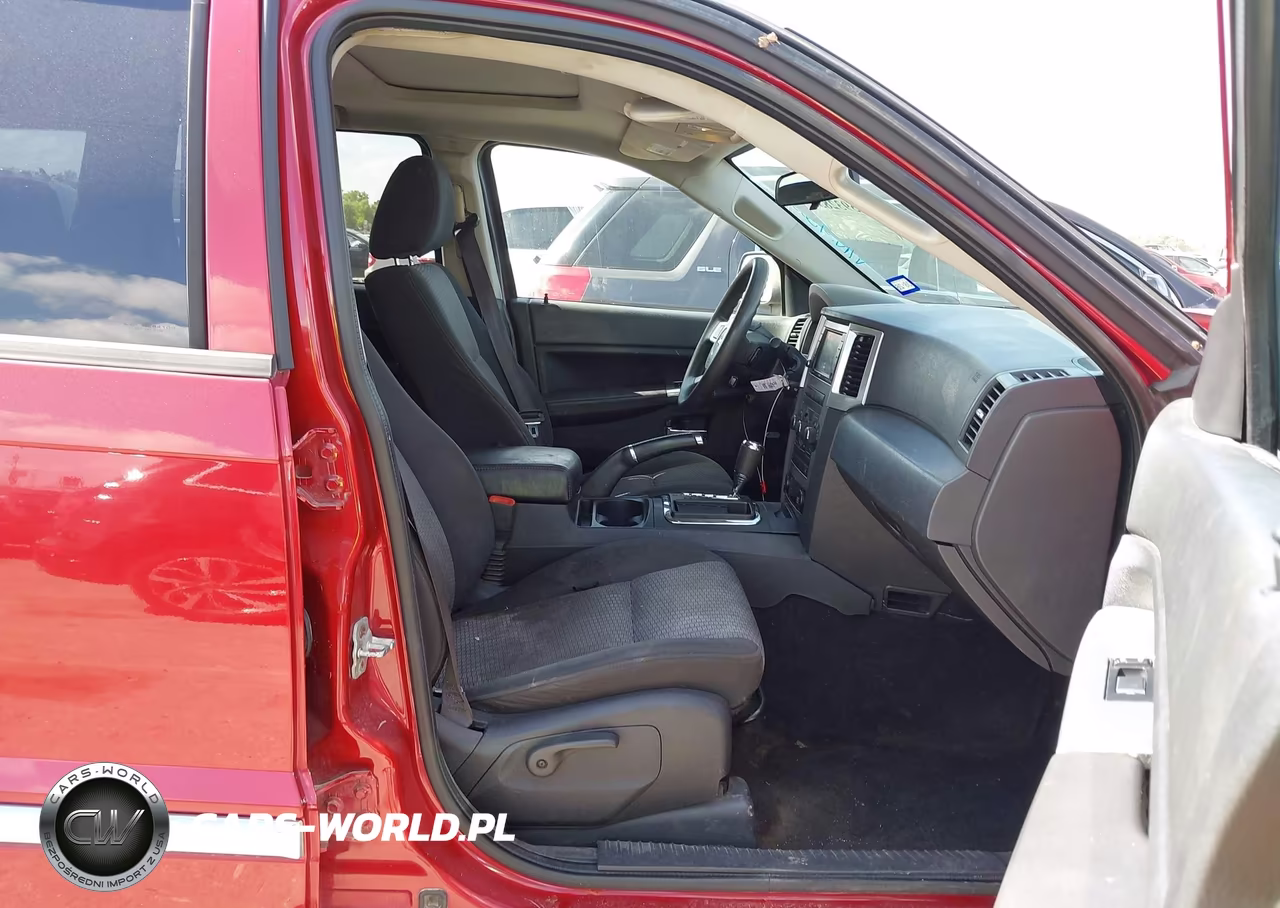 2009 Jeep Grand Cherokee Laredo VIN:1J8GR48K49C549500 - 5