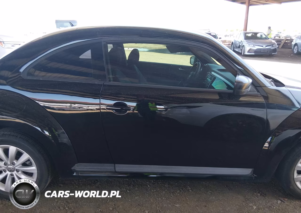 2013 Volkswagen Beetle 2.5L Entry VIN:3VWFP7AT3DM652473 - 14