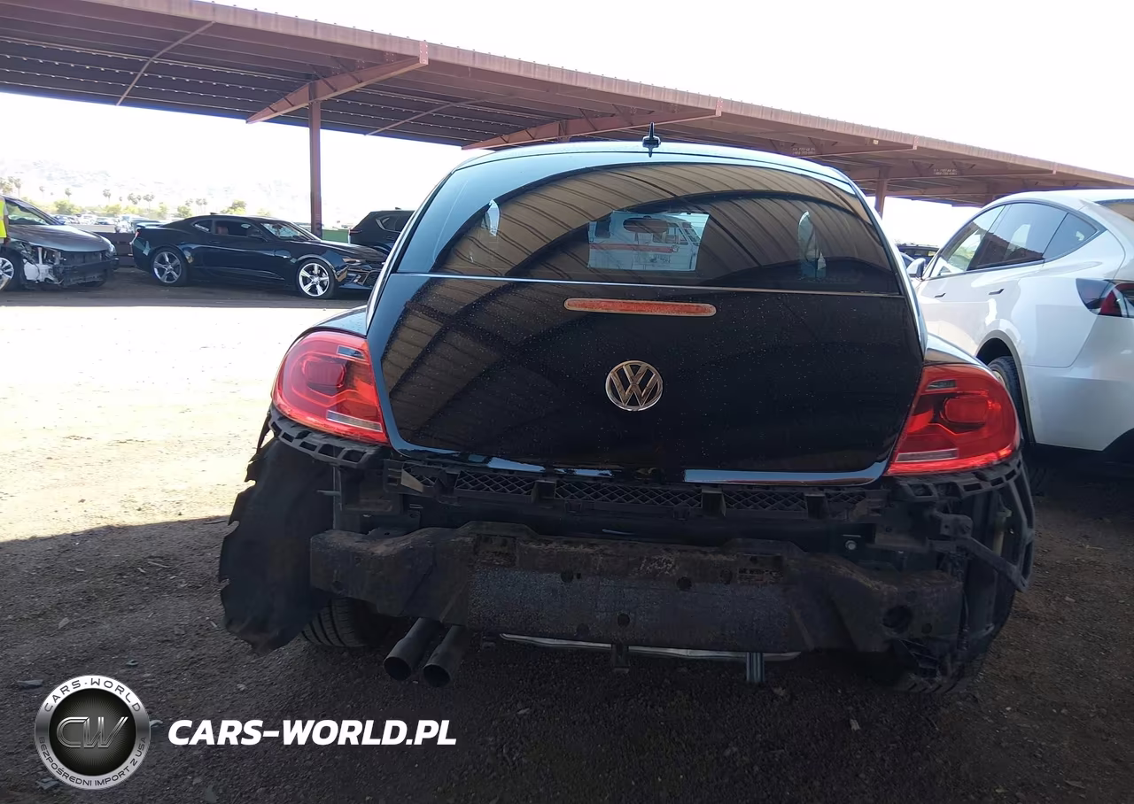 2013 Volkswagen Beetle 2.5L Entry VIN:3VWFP7AT3DM652473 - 17