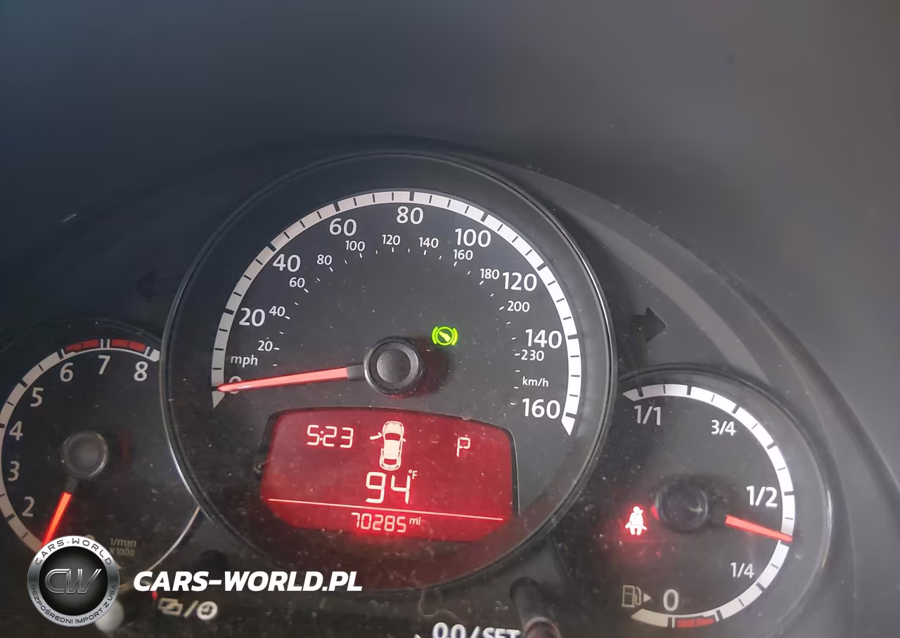 2013 Volkswagen Beetle 2.5L Entry VIN:3VWFP7AT3DM652473 - 7