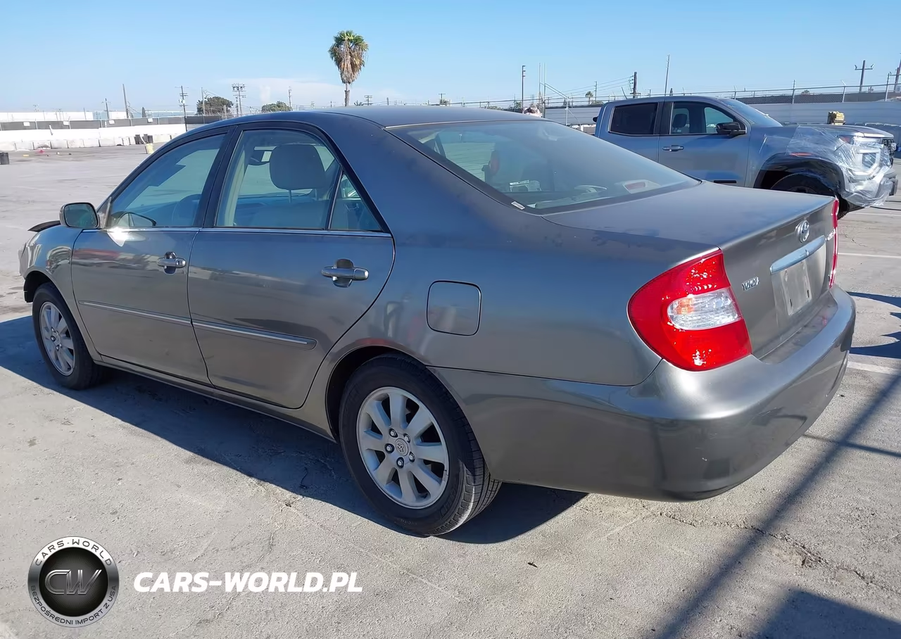 2004 Toyota Camry Xle V6 VIN:4T1BF32K94U588773 - 3