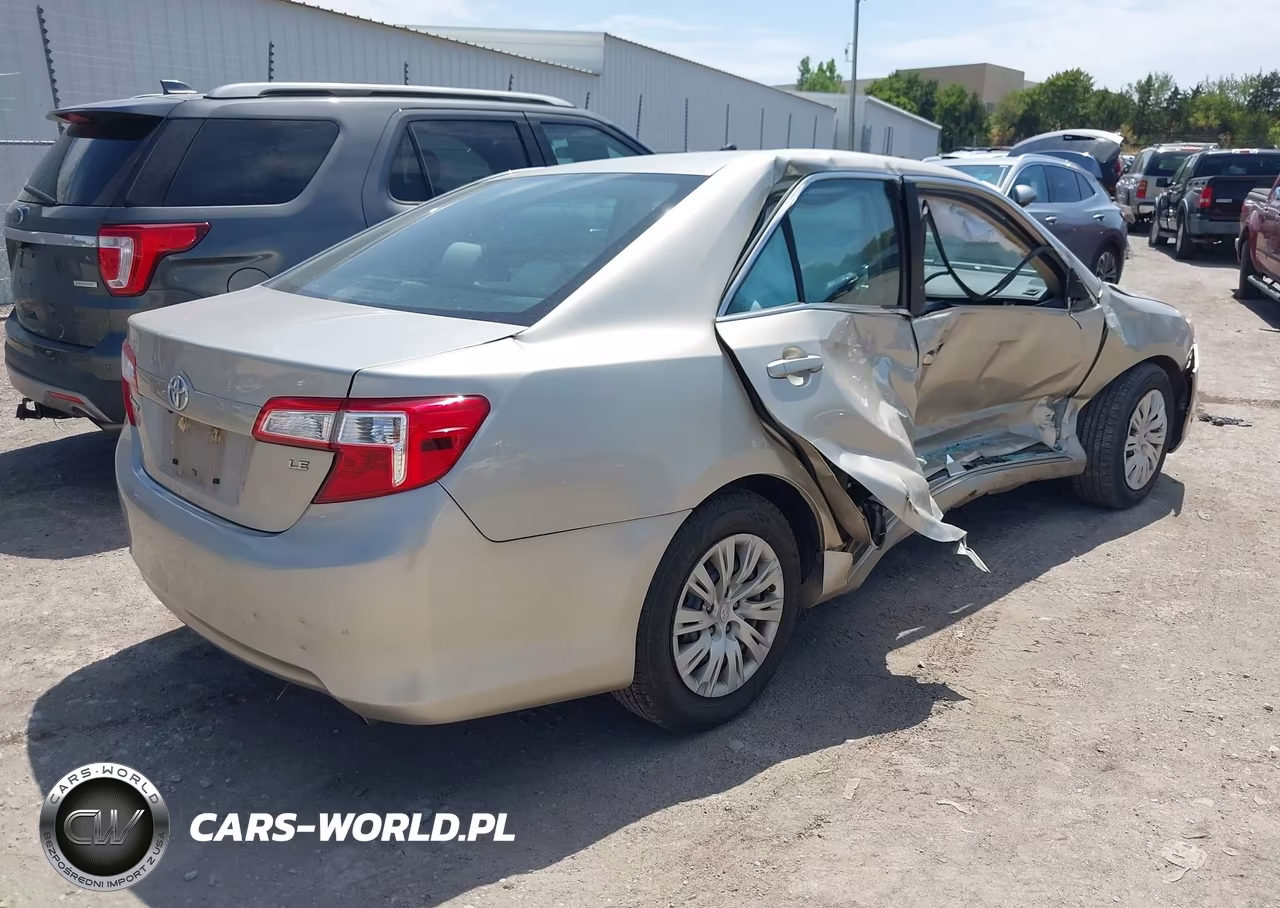 2014 Toyota Camry Le VIN:4T4BF1FK4ER338301 - 4