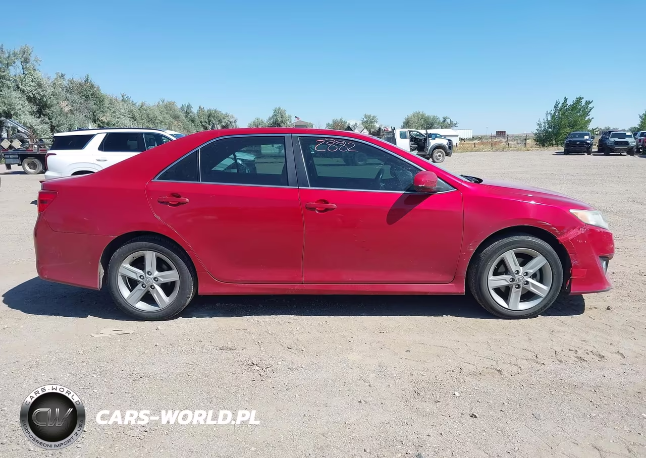 2013 Toyota Camry Se VIN:4T1BF1FK5DU709183 - 14