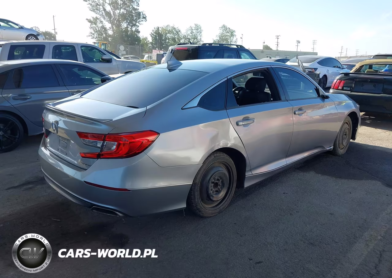 2018 Honda Accord Sport VIN:1HGCV1F37JA239919 - 4
