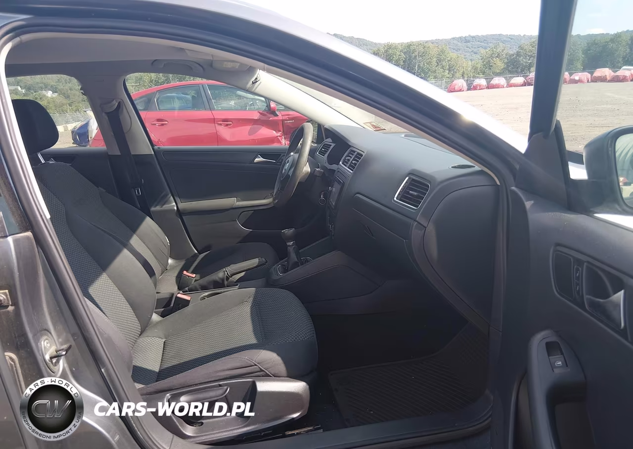 2011 Volkswagen Jetta 2.0L S VIN:3VW1K7AJ5BM334424 - 5