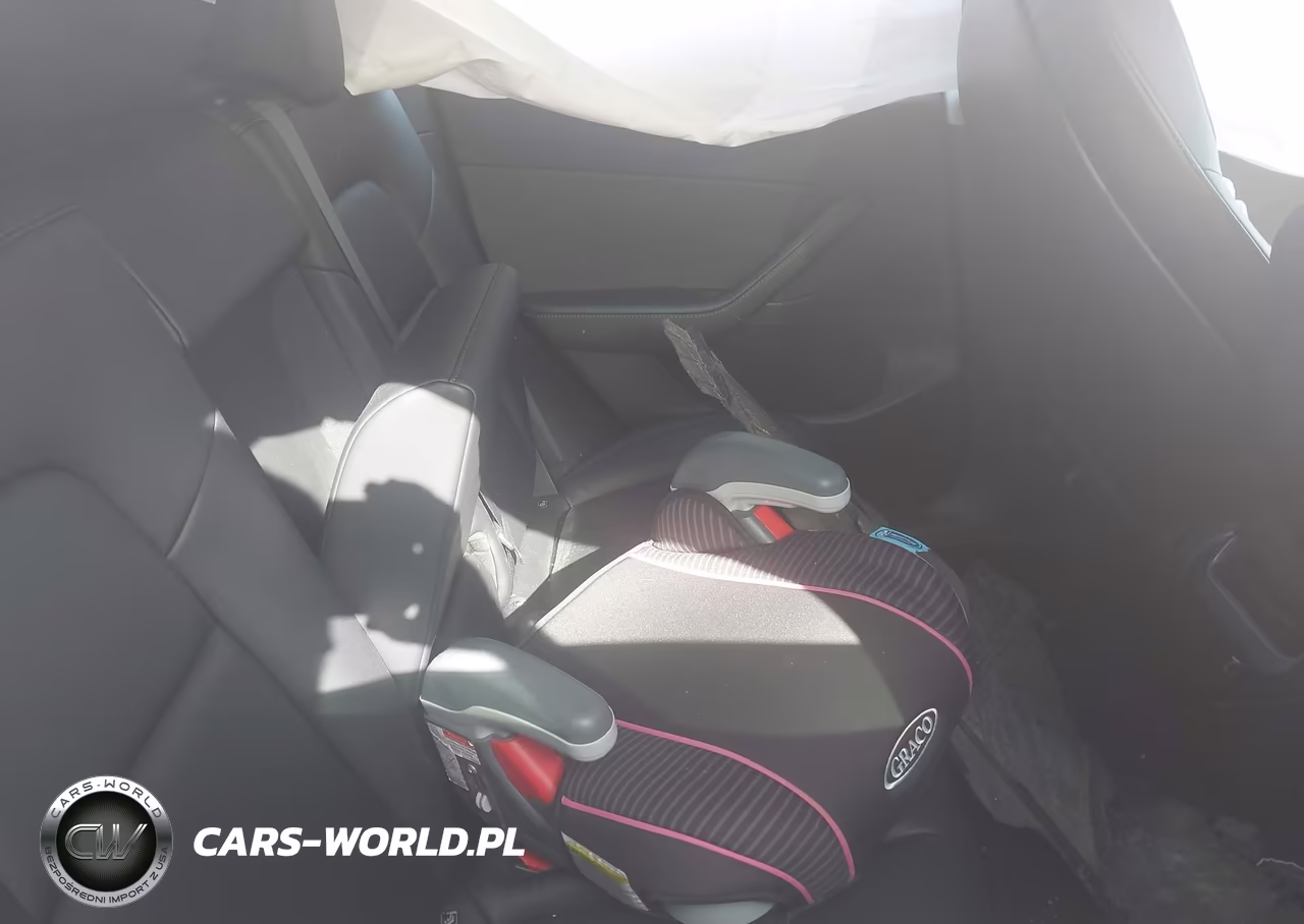 2022 Tesla Model Y Performance Dual Motor All-Wheel Drive VIN:7SAYGDEF4NF446053 - 8